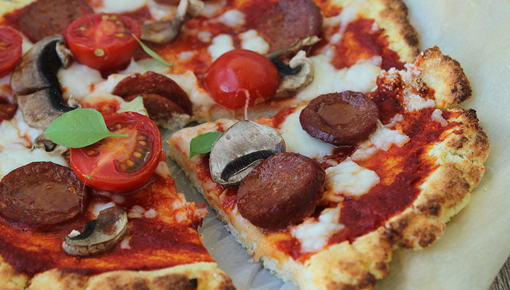 Hindistan Cevizi Unlu Pizza
